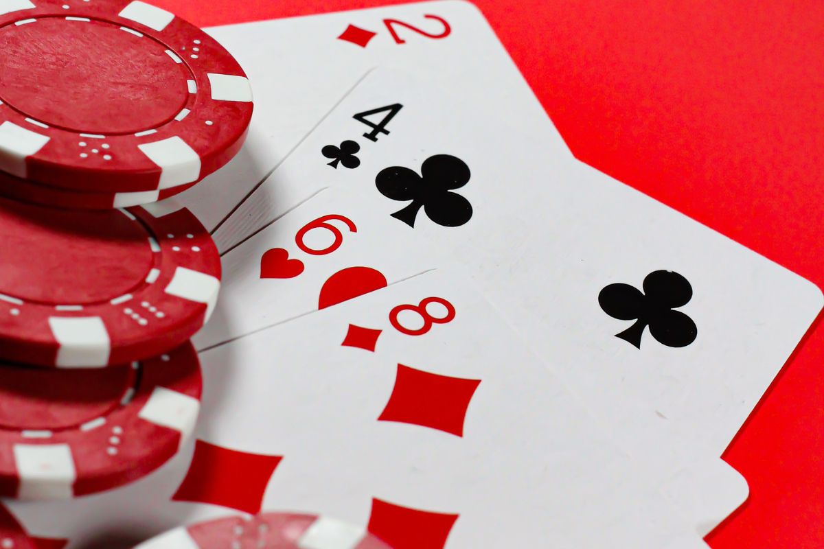 Chiến thuật đánh poker và kỹ năng cần thiết